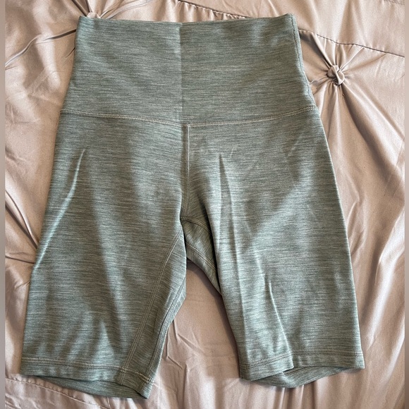 Lululemon biker shorts - Picture 3 of 4